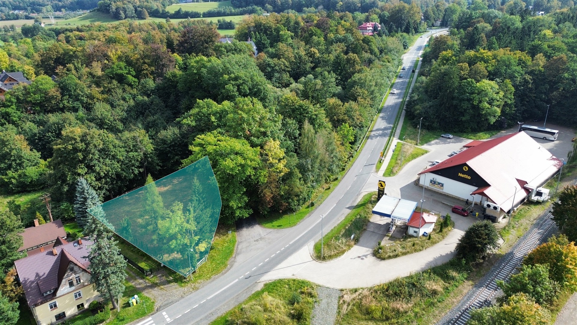 Działka na sprzedaż